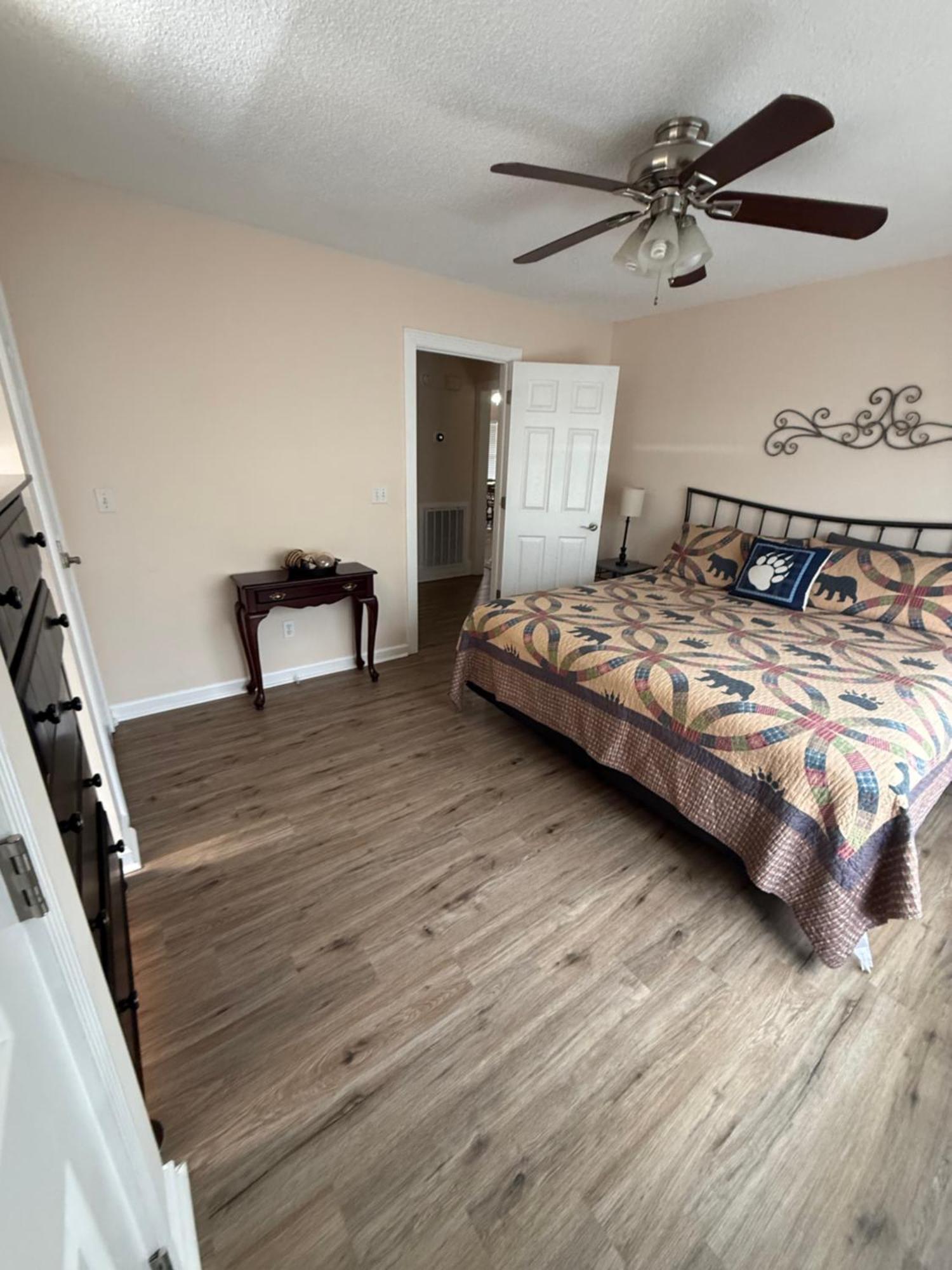Bears Valley Inn - Great Location! - Peaceful, Children And Dog Friendly Retreat - Less Than 15 Min To All Attractions - Private Pool Club & Fishing Hole - Game Room With Tv Sevierville Buitenkant foto